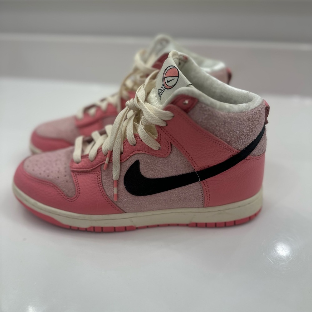 Nike Pink Mid-Top Sneakers 8M/9.5W